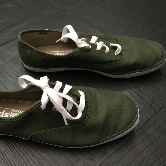dark olive green shoes
